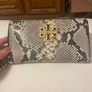 Tory Burch Wallet